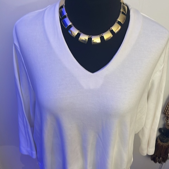 Top - Picture 2 of 6